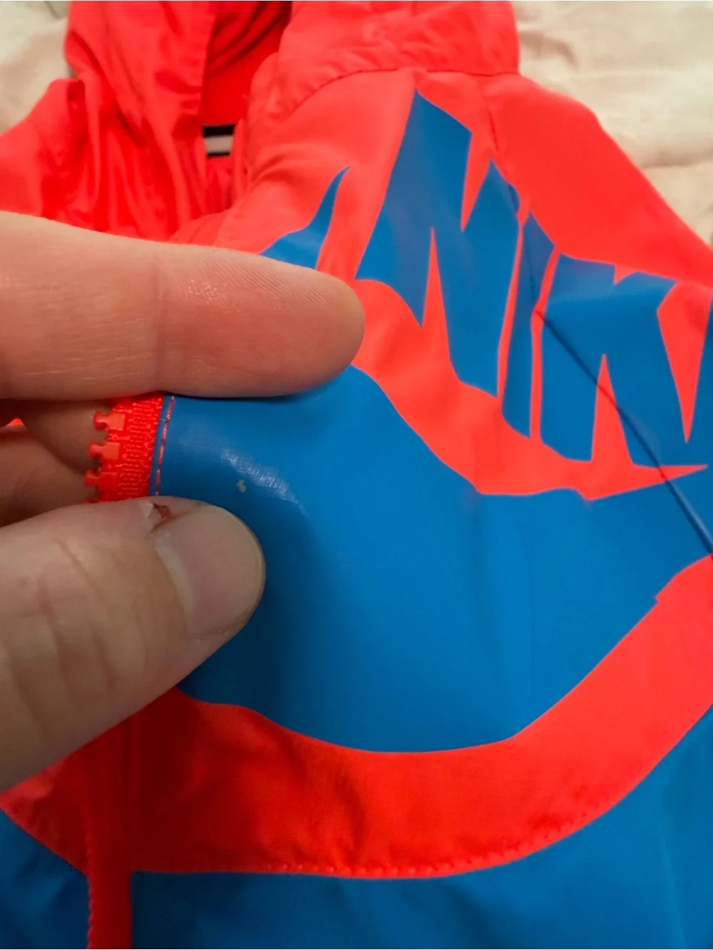 Boys nike light windbreaker M